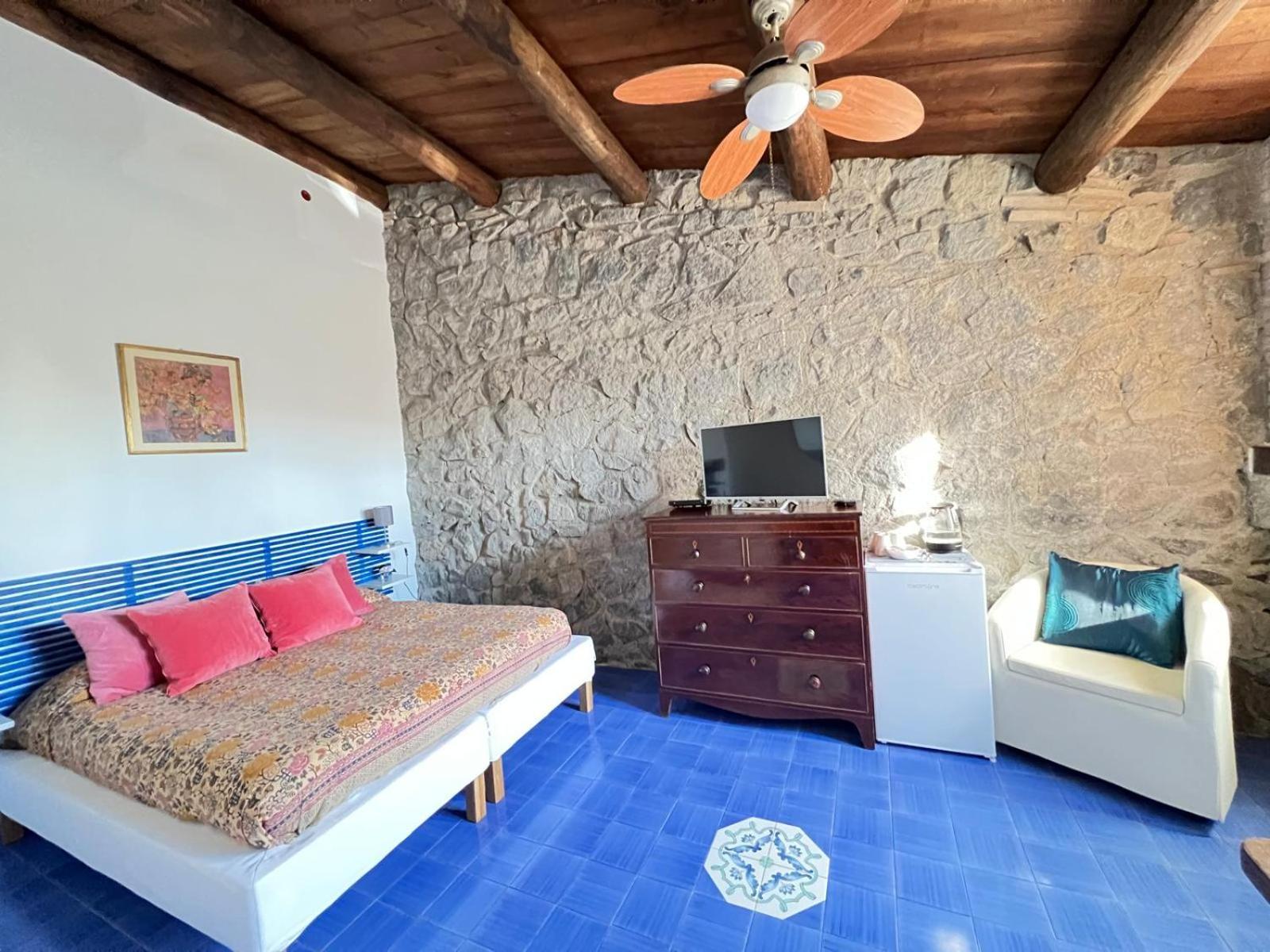 Collina Blu Bed & Breakfast Болсена Екстериор снимка
